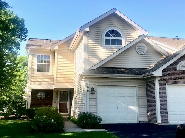 Primary Photo - 1061 Woodhill Ct