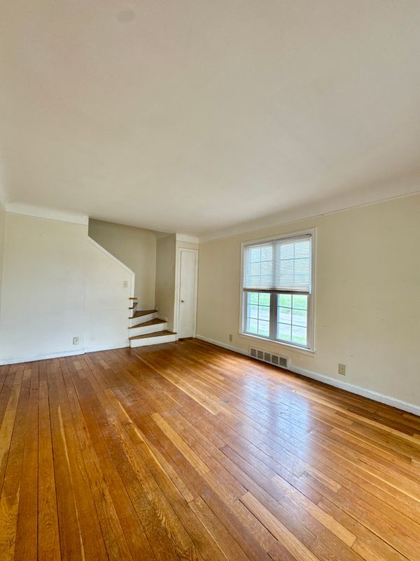 Foto del edificio - 4600 Chatsworth St