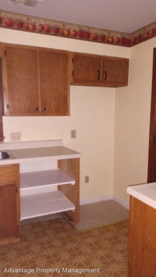 Building Photo - 2 br, 1 bath House - 3877 Tuggle Rd.