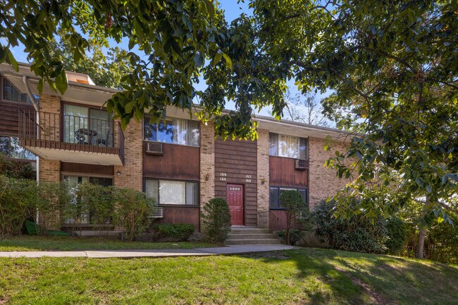 Building Photo - 160 Kennedy Dr