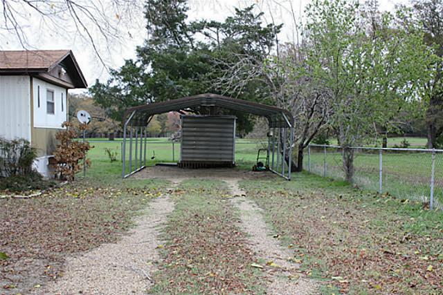 Building Photo - 894 FM1395
