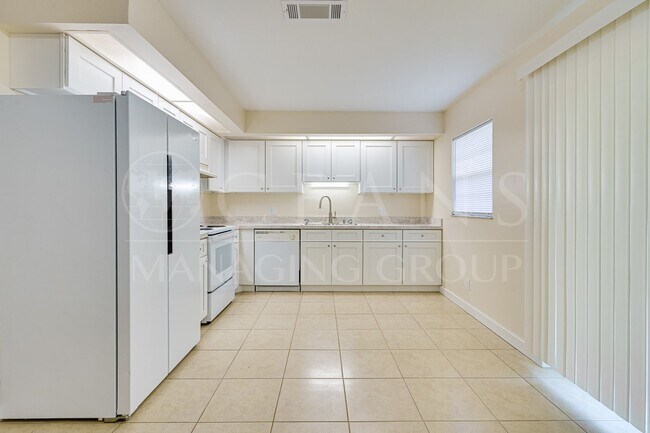 Foto del edificio - Modern Comfort in an Established Ormond Beach Neighborhood!