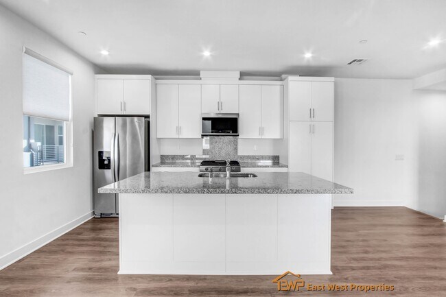 Building Photo - 1302 W Cara Dr