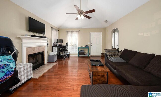 Foto del edificio - 134 Mayfair Ln