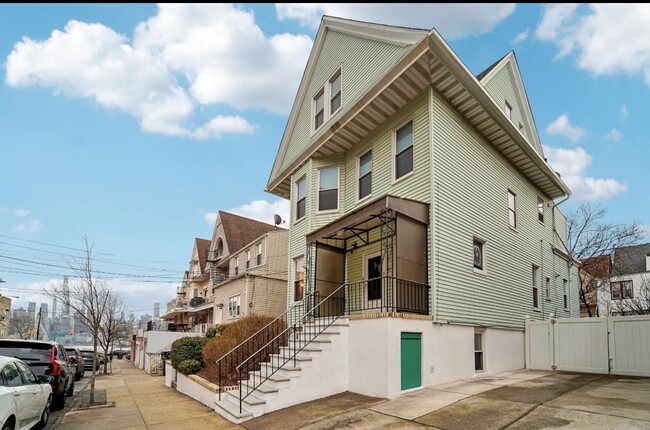 Building Photo - 21-23-23 48th St