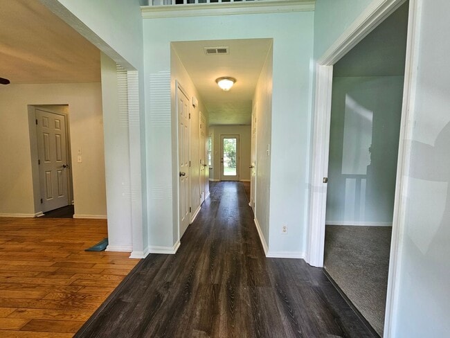 Building Photo - Pughsville