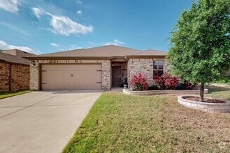 Building Photo - 512 Bronze Forest Dr