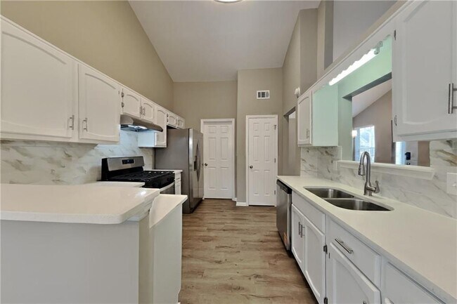 Building Photo - 2071 Boone Pl