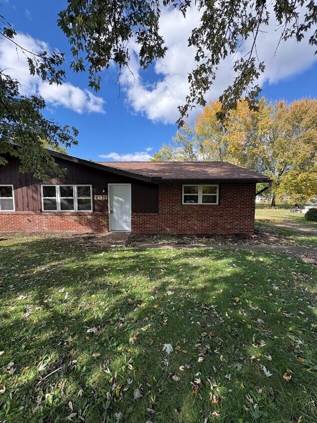 Foto principal - 8523-8525 Manchester Ave. Duplex