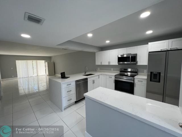 Building Photo - 16411 Blatt Blvd