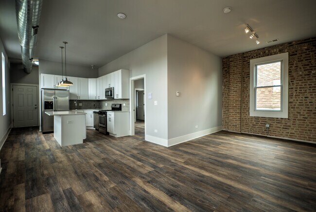 Foto del edificio - 1758 W Cermak Rd