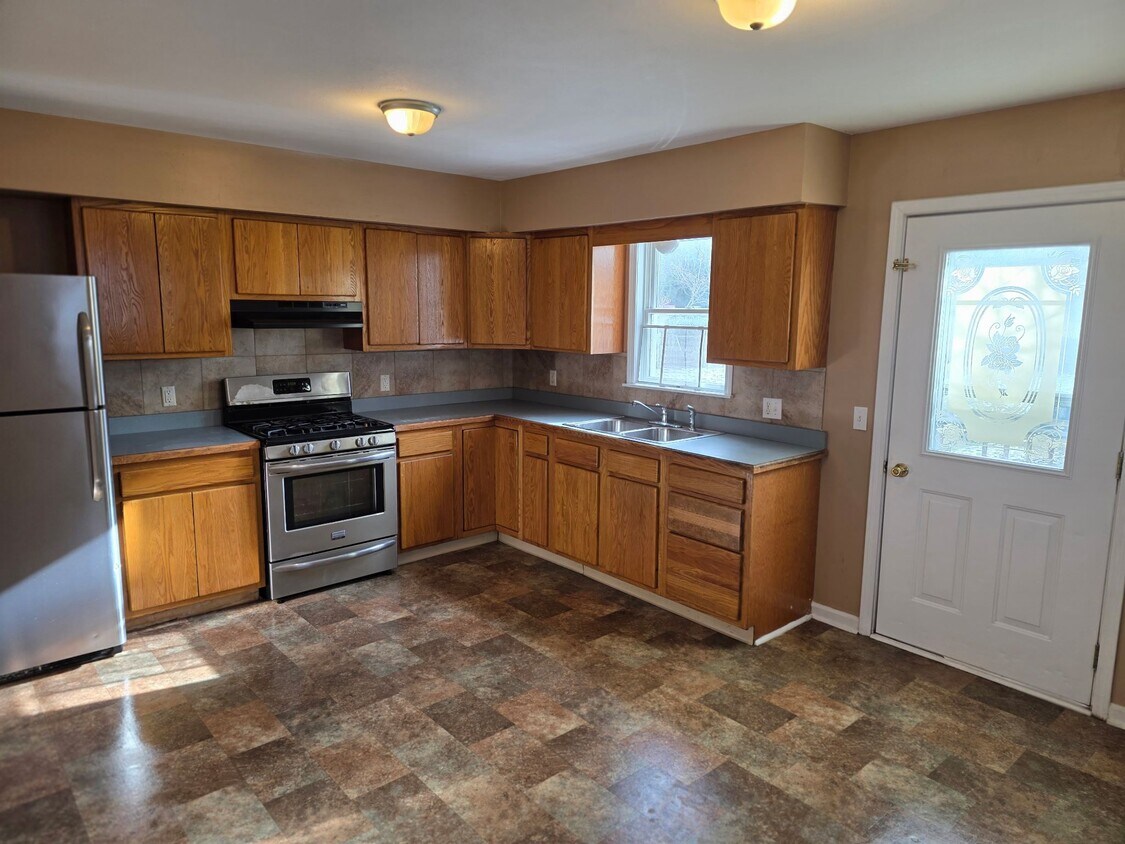 Foto principal - 96 E Schuyler St