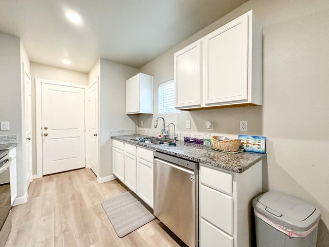 Foto del edificio - 3/2/1 in Upland Crossing!