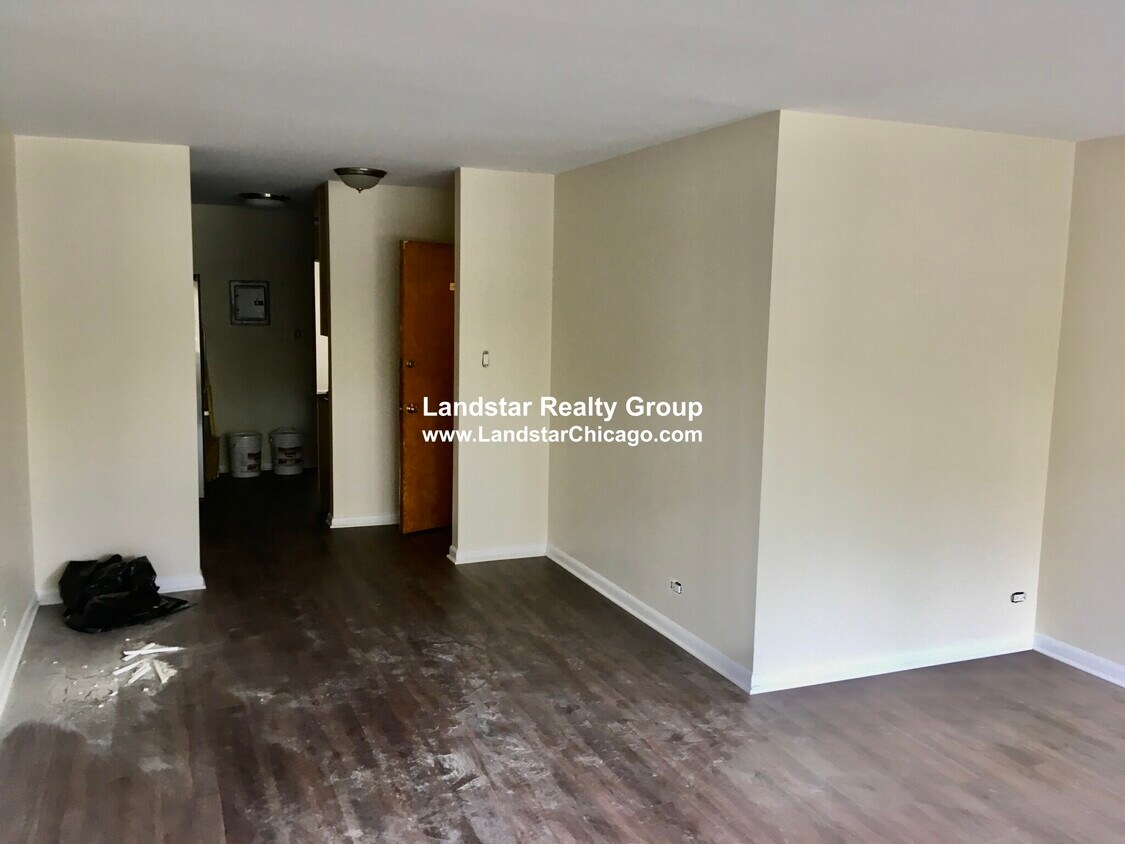 8548 Skokie Blvd Unit H1, Skokie, IL 60077 Condo for Rent in Skokie