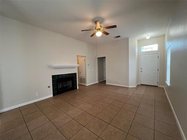Building Photo - 1619 Harness Race Way