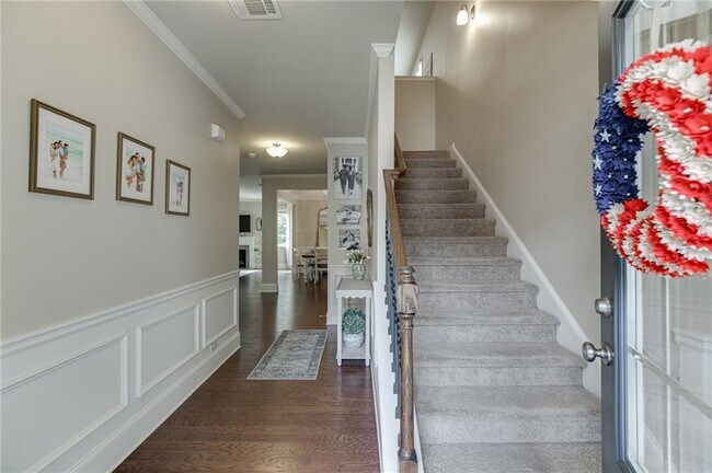 Building Photo - 6896 Big Sky Dr