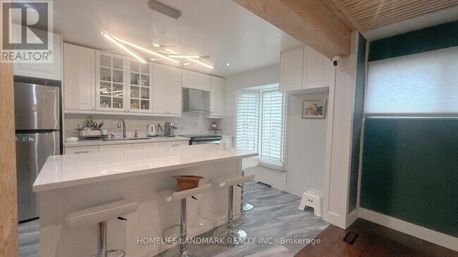 Photo du bâtiment - 40 Dundalk Dr