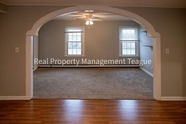 Foto del edificio - 1 S Main St