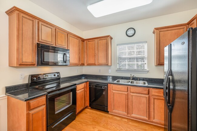 Foto del edificio - 2 Bed - 2 Bath West Nashville Condo