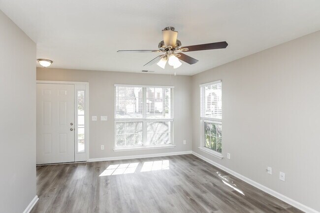 Building Photo - 2966 Heather Lake Dr