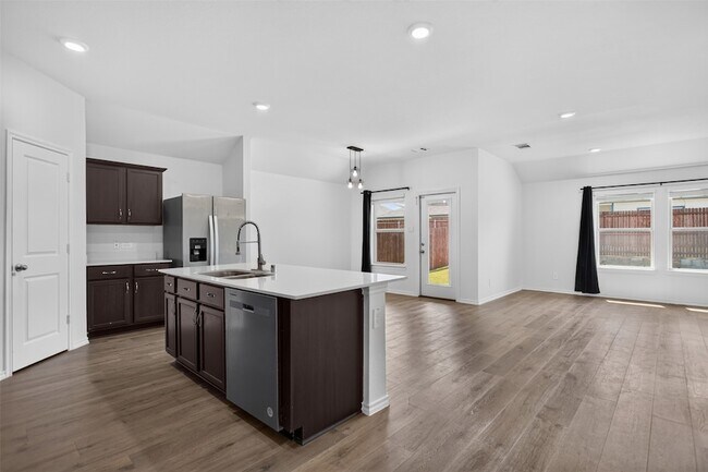 Foto del edificio - 149 Boxwood Dr