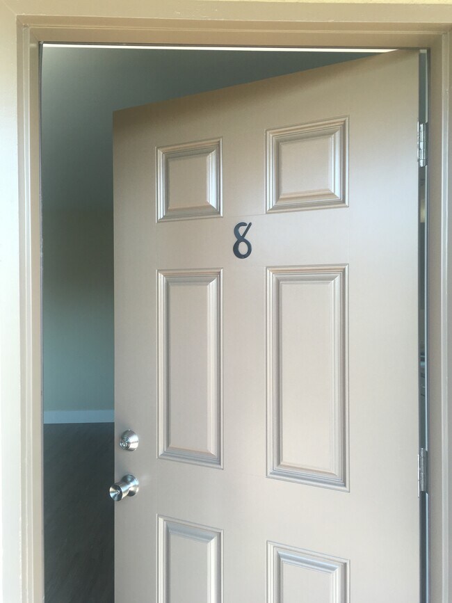 Front Door Entrance - 417 Stambaugh St