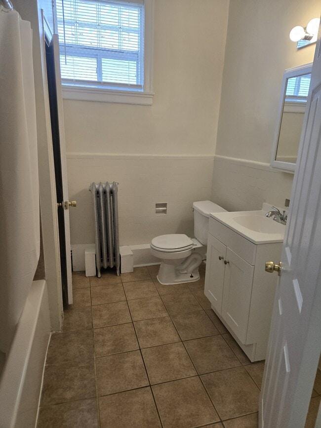 Building Photo - 1752 Georges Ln