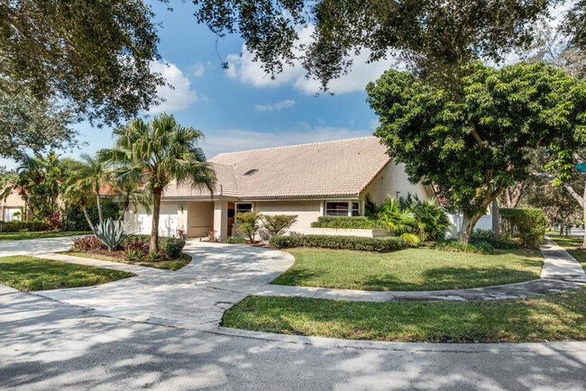 Corner Lot - 2535 NW 41st St House