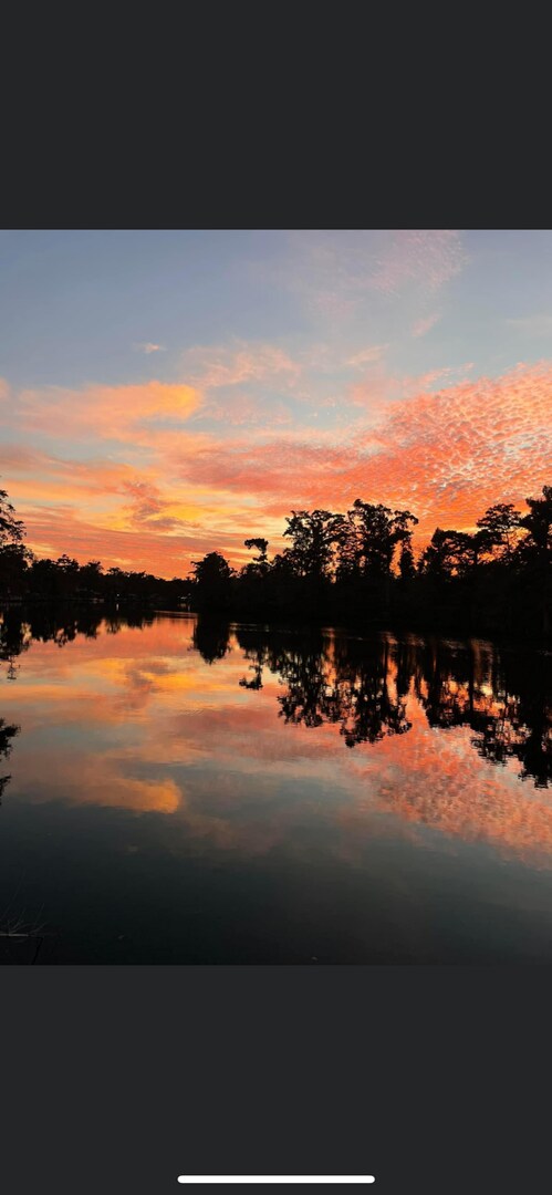 Building Photo - Home for lease right on the Calcasieu River