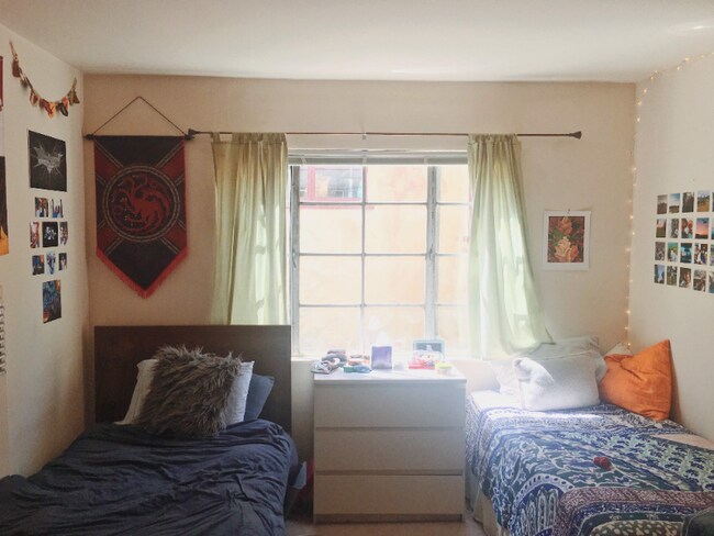 Building Photo - 1815 Spruce St