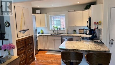 Building Photo - 27 Wood Glen Rd