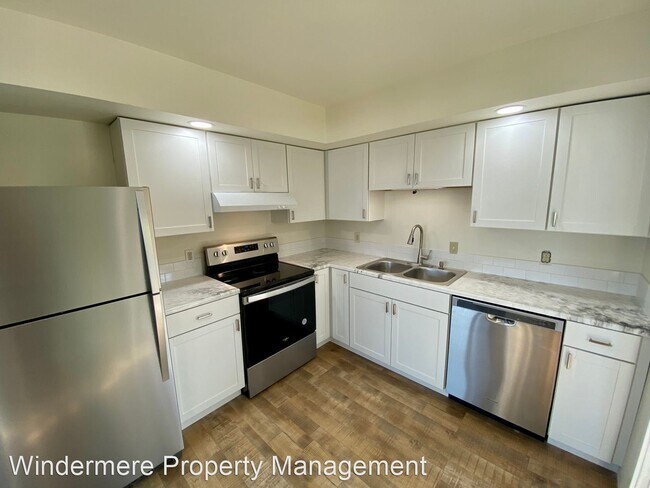 Building Photo - 3 br, 2 bath House - 6928 Holeman Ave