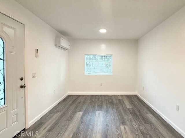 Foto del edificio - 17145 Glenhope Dr