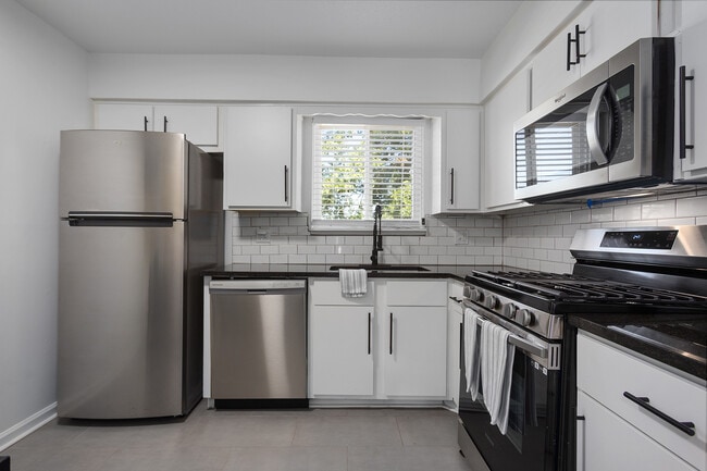 Sleek Stainless Steel - Fox Run Apartments