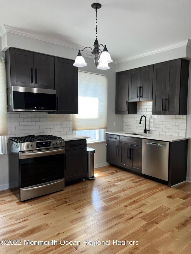 Building Photo - 72 Harding Rd