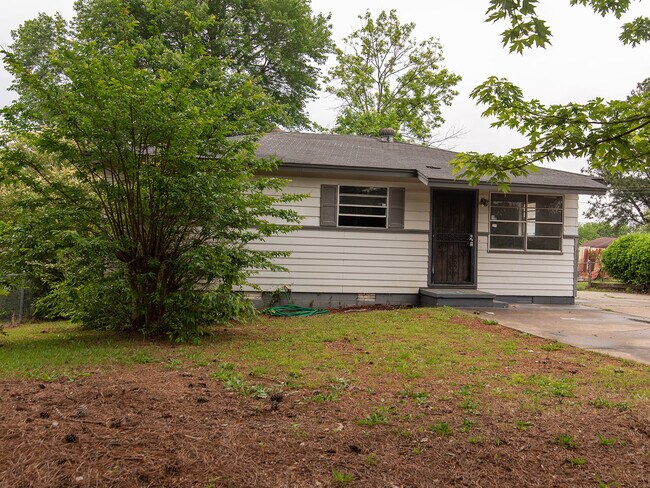 Foto del edificio - 7318 Valley Dr
