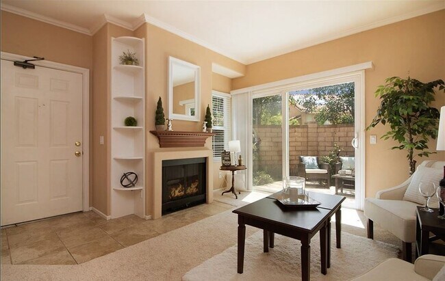 Foto del edificio - 28952 Canyon Lake Dr