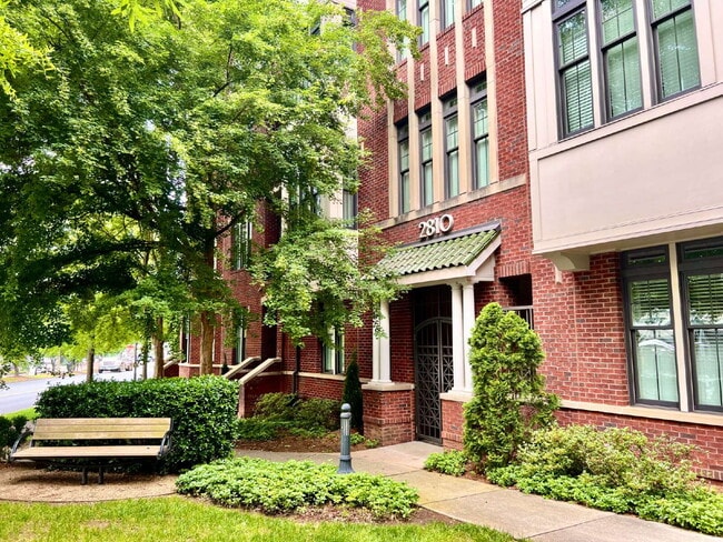 Building Photo - MYERS PARK! Welcome to your new home in Charlotte, NC!