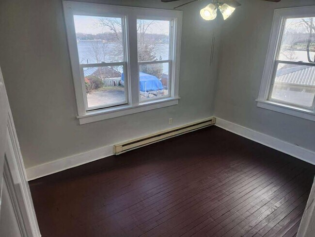 Foto del edificio - 600 N Lake St