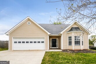 Building Photo - 204 Lee Ct
