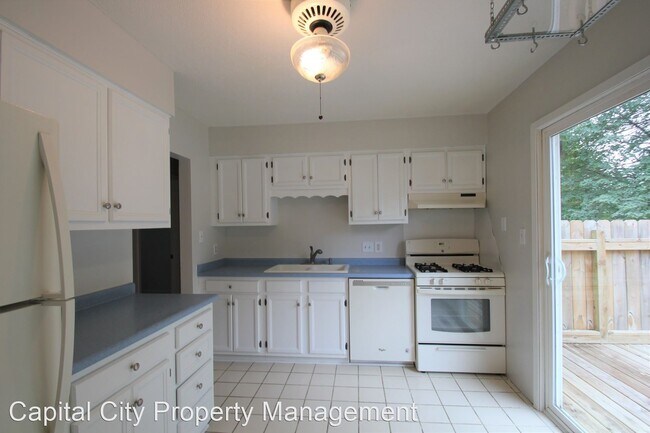 Building Photo - 3 br, 1.5 bath House - 115 Feller Curve