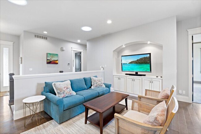 Foto del edificio - Stunning Custom Home in Gated Community!
