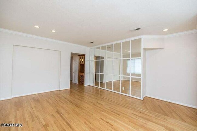 Building Photo - 1546 Windmill Way