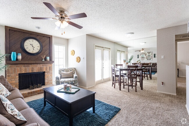 1BR 1BA - 662 SF - The Clusters