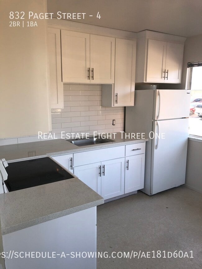 Building Photo - 832 Paget Ave