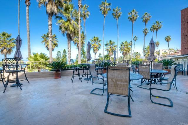 Foto del edificio - 1040 Coast Blvd S