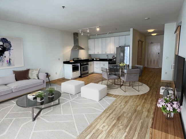 Photo - Daymark Uptown Apartments