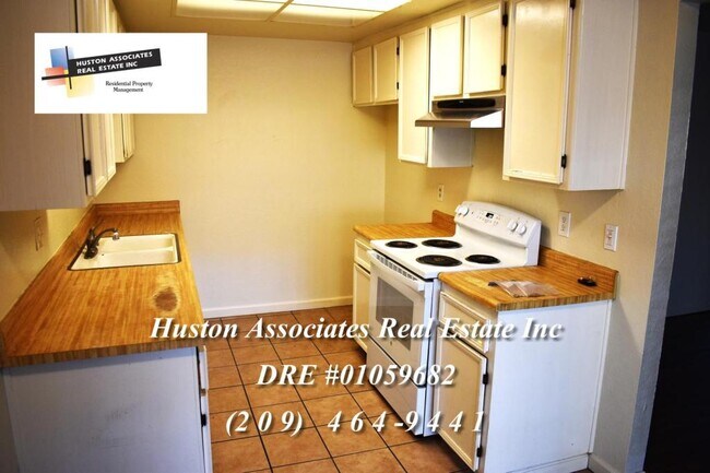 Building Photo - 2534 Plantation Pl, Stockton