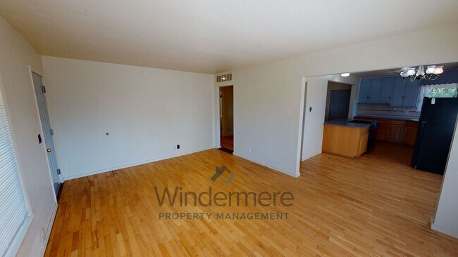 Foto del edificio - 1413 SE Central Ave