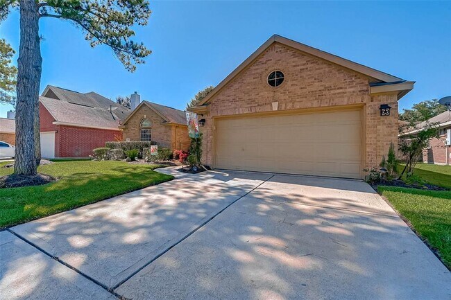 Building Photo - 18307 Water Mill Dr